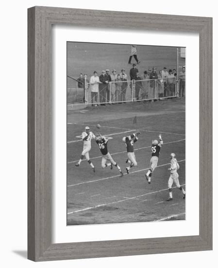 Football Game Between the Green Bay Packers and the San Francisco 49Ers-null-Framed Photographic Print