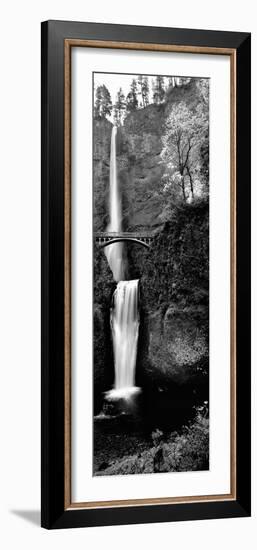 Footbridge in Front of a Waterfall, Multnomah Falls, Columbia River Gorge, Multnomah County-null-Framed Photographic Print