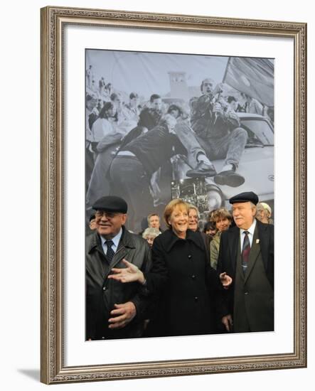 Former Soviet Leader Mikhail Gorbachev and Others During the Commemorations of Fall of Berlin Wall-null-Framed Photographic Print