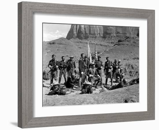 FORT APACHE, 1948 directed by JOHN FORD Henry Fonda, John Wayne and Victor McLaglen (b/w photo)-null-Framed Photo