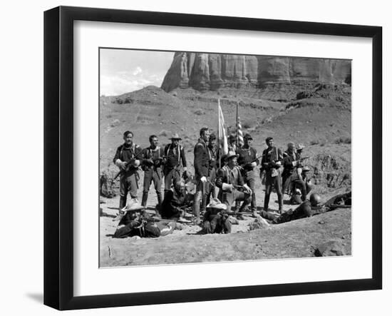 FORT APACHE, 1948 directed by JOHN FORD Henry Fonda, John Wayne and Victor McLaglen (b/w photo)-null-Framed Photo