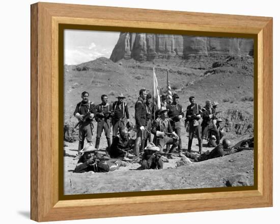 FORT APACHE, 1948 directed by JOHN FORD Henry Fonda, John Wayne and Victor McLaglen (b/w photo)-null-Framed Stretched Canvas