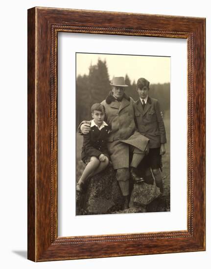 Foto Ak Johannes, Großvater Albert Und Cousin Anselm Von Thurn Und Taxis-null-Framed Photographic Print