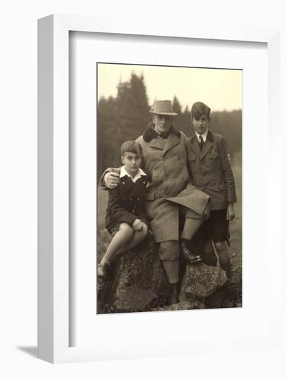 Foto Ak Johannes, Großvater Albert Und Cousin Anselm Von Thurn Und Taxis-null-Framed Photographic Print
