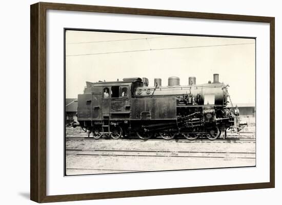 Foto Deutsche Personenlok Nr. 77 113 Pfalz, Fahrer-null-Framed Giclee Print