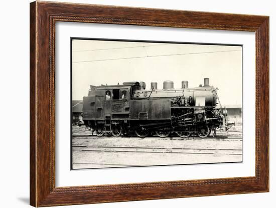 Foto Deutsche Personenlok Nr. 77 113 Pfalz, Fahrer-null-Framed Giclee Print