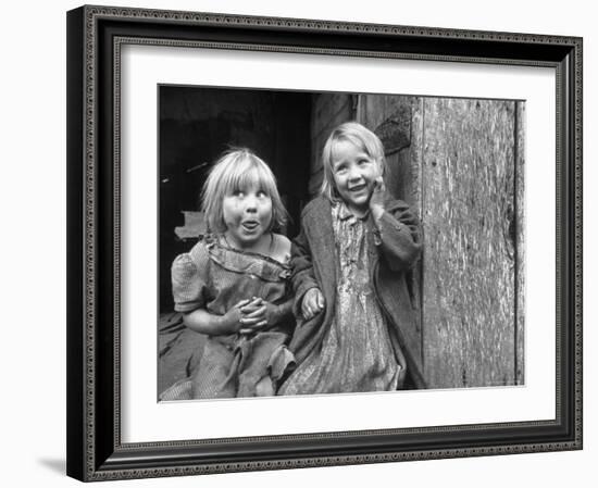 Four Year Old Flora and Her Sister Jacqueline Couch, 6 Smiling at the Camera-Eliot Elisofon-Framed Photographic Print