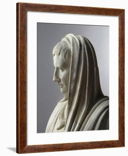 Fragment d'une statue: portrait d'Auguste en pontife-null-Framed Giclee Print