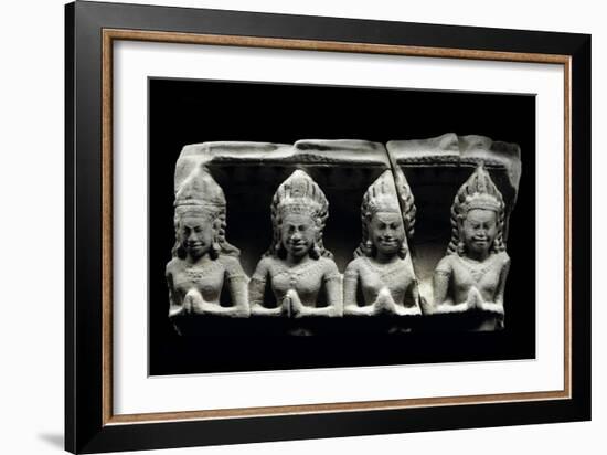 Fragment de fronton : frise d'apsara orantes-null-Framed Giclee Print