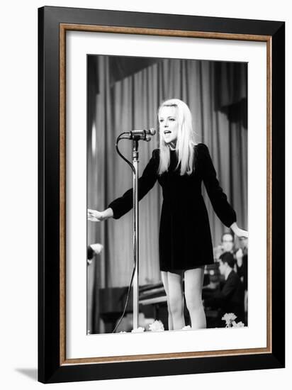 France Gall Singing-Sergio del Grande-Framed Giclee Print