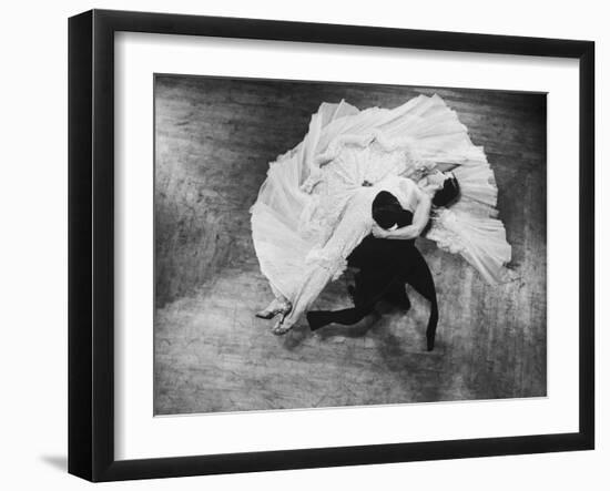 Frank Veloz and Yolanda Casazza, Husband and Wife, Top U.S. Ballroom Dance Team-Gjon Mili-Framed Photographic Print