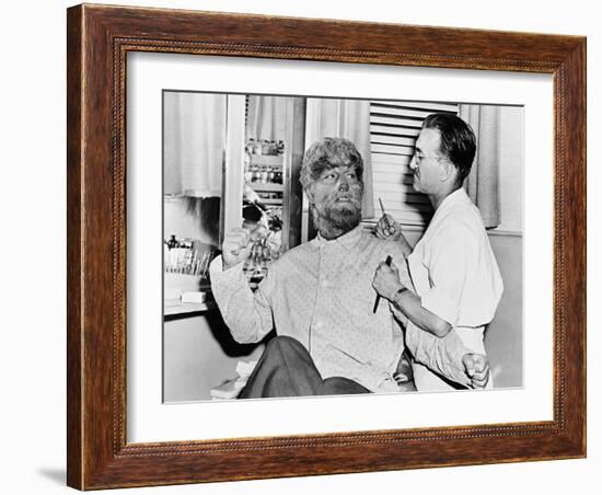 Frankenstein Meets the Wolf Man, 1943-null-Framed Photographic Print