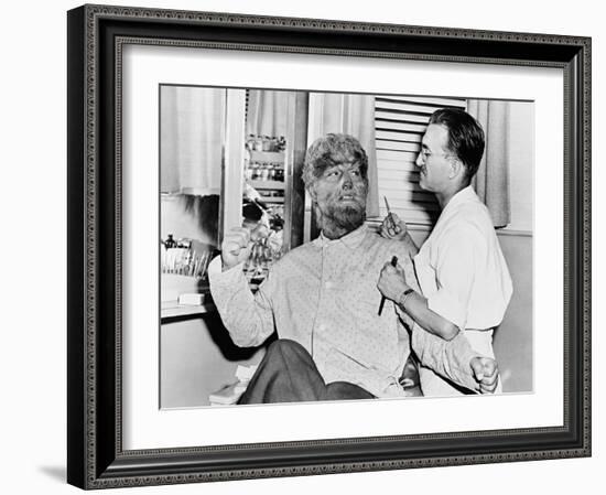 Frankenstein Meets the Wolf Man, 1943-null-Framed Photographic Print