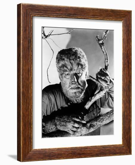 Frankenstein Meets the Wolf Man, Lon Chaney, Jr., 1943-null-Framed Photo