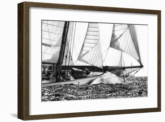 Free Sailing-Jorge Llovet-Framed Giclee Print