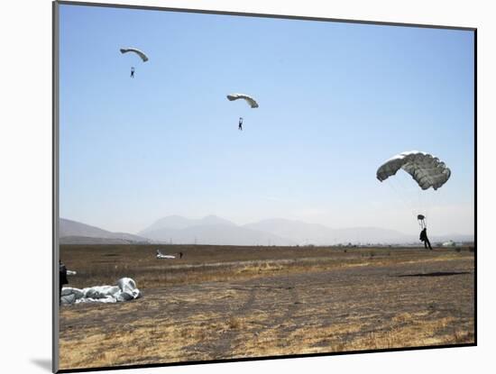 Freefall Parachute Jumpers Approaching the Trident Drop Zone in San Diego-null-Mounted Photographic Print