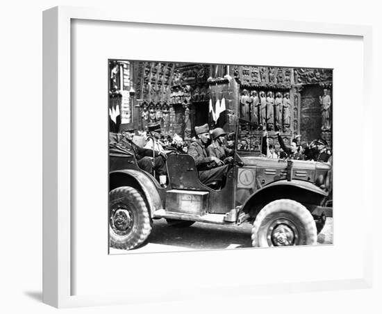 French General Philippe Leclerc Outside Notre Dame, Liberation of Paris, August 1944-null-Framed Giclee Print