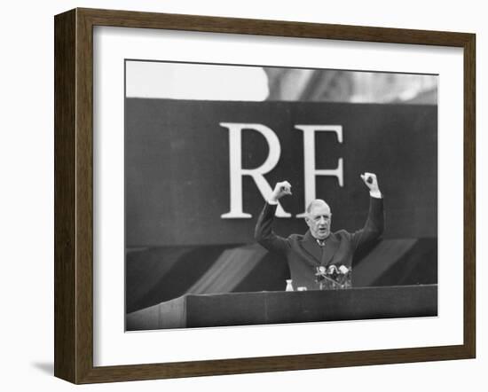 French President Charles De Gaulle Making a Speech-Loomis Dean-Framed Photographic Print