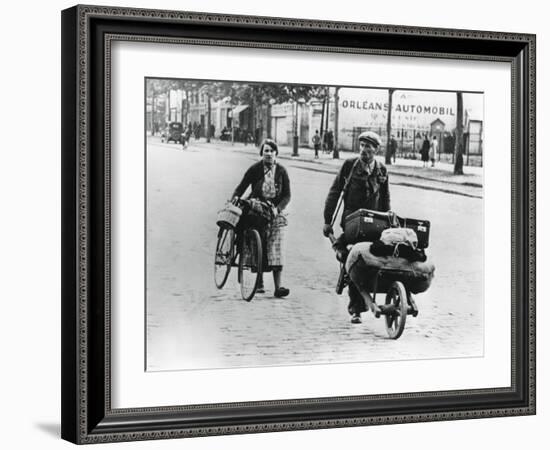 French Refugees Returning Home after the Fall of France to the Germans, Paris, July 1940-null-Framed Giclee Print