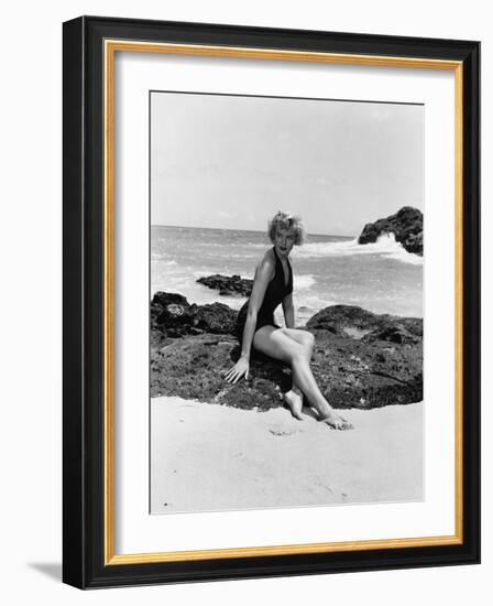 From Here to Eternity by FredZinnemann with Deborah Kerr (1921 - 2007), here 1953 (b/w photo)-null-Framed Photo