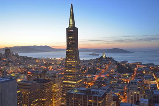 From Hotel Mandarin Oriental Towards Transamerica Pyramid And Coit