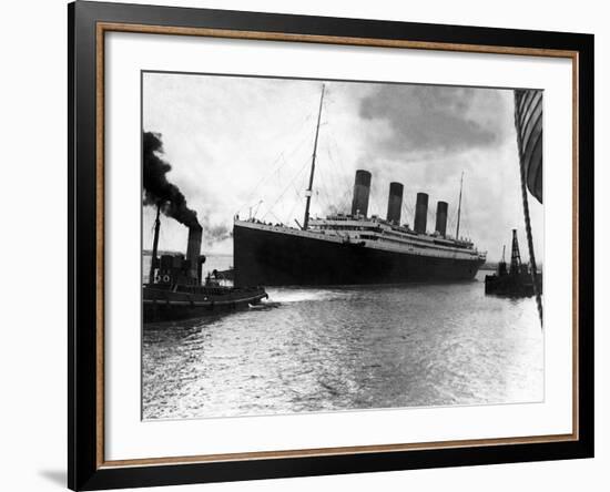 Front Page of Daily Mirror, Five Days after Titanic Tragedy, April 15th, 1912-null-Framed Photographic Print