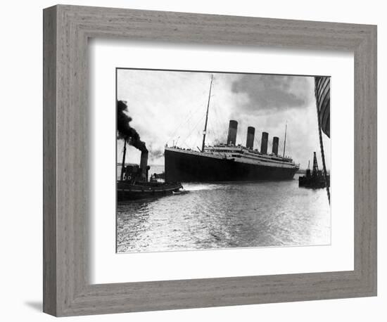 Front Page of Daily Mirror, Five Days after Titanic Tragedy, April 15th, 1912-null-Framed Photographic Print