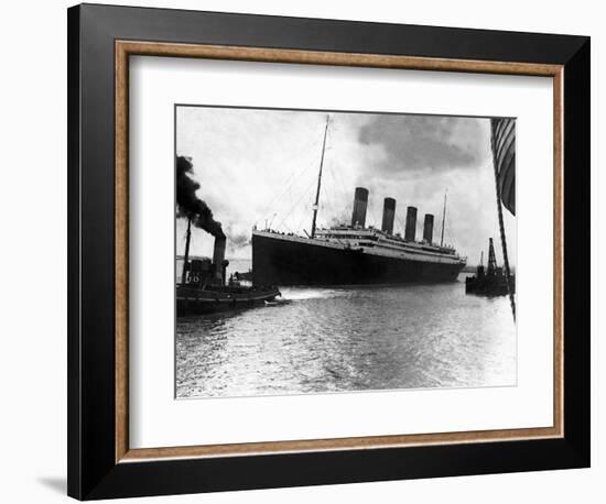 Front Page of Daily Mirror, Five Days after Titanic Tragedy, April 15th, 1912-null-Framed Photographic Print