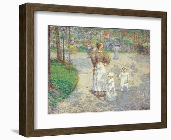 Frühling im Central Park (Spring in Central Park). 1908-Frederick Childe Hassam-Framed Giclee Print