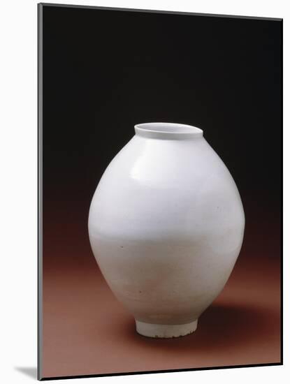 Full Moon' Jar, Early 17th Century (Porcelain with Glaze)-Korean-Mounted Giclee Print