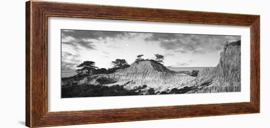 Full moon sets over the Pacific Ocean, Broken Hill Overlook, Torrey Pines State Natural Reserve...-Panoramic Images-Framed Photographic Print