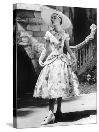 Funny Face, Audrey Hepburn (Wearing a Dress by Givenchy), 1957 Photo |  Art.com