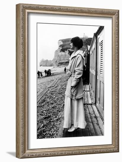 Gabrielle 'Coco' Chanel-null-Framed Giclee Print