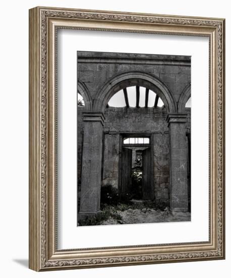 Gabvine-Tim Kahane-Framed Photographic Print