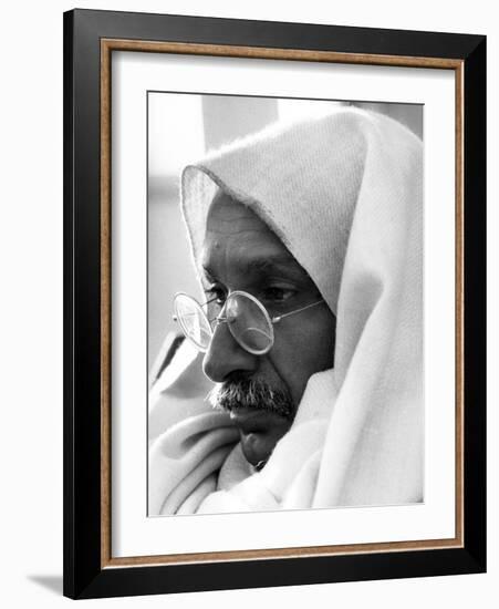 Gandhi, Ben Kingsley, (As Gandhi), 1982-null-Framed Photo