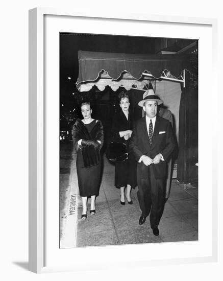 Gangster Mickey Cohen Walking with His Girlfriends Barbara Darnell and Liz Renay-Allan Grant-Framed Premium Photographic Print