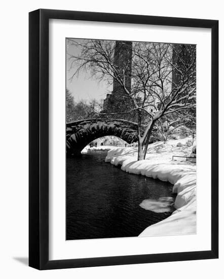 Gapstow Bridge over Pond in Central Park After Snowstorm-Alfred Eisenstaedt-Framed Photographic Print