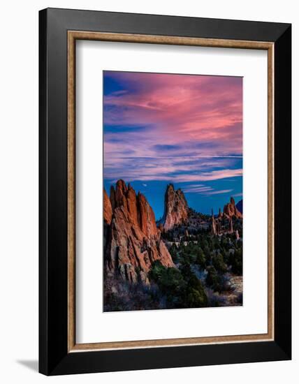 GARDEN OF THE GODS, COLOARDO SPRINGS, CO, USA - a National Natural Landmark features Sedimentary...-null-Framed Photographic Print