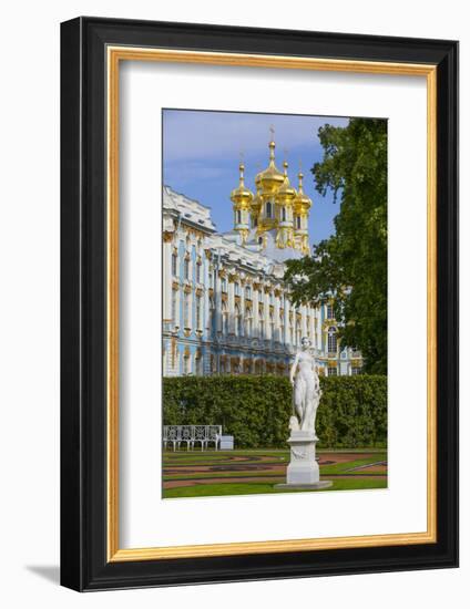 Garden statue, Catherine Palace in the background, Tsarskoe Selo, Pushkin, UNESCO World Heritage Si-Richard Maschmeyer-Framed Photographic Print
