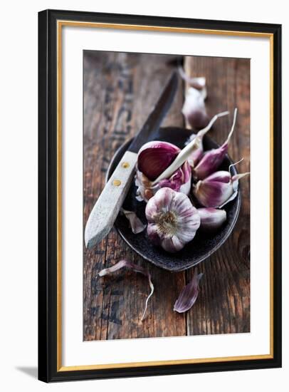 Garlic Bulbs and Cloves in a Ceramic Dish-barbaradudzinska-Framed Photographic Print