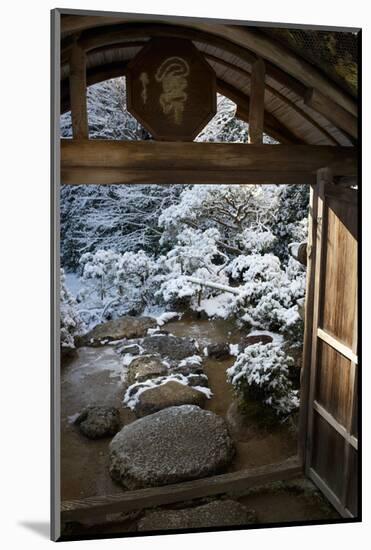 Gate on snowy Japanese garden, Okochi-sanso villa, Kyoto, Japan, Asia-Damien Douxchamps-Mounted Photographic Print