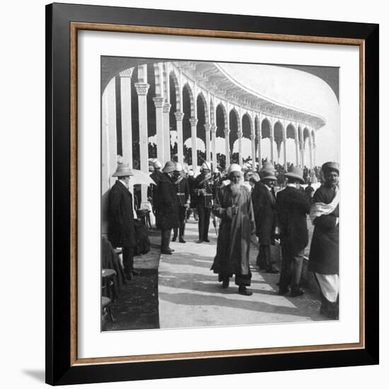 Gathering at the Great Durbar Amphitheatre, Delhi, India, 1903-Underwood & Underwood-Framed Giclee Print