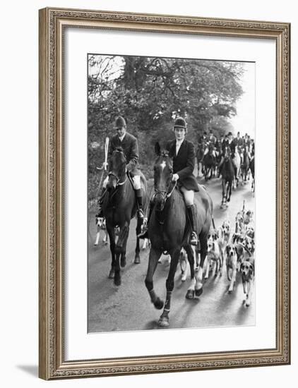 Gathering Pace-The Chelsea Collection-Framed Premium Giclee Print