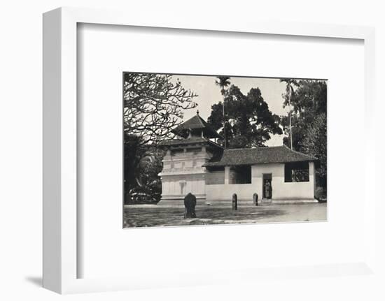 'Gedige Vihara, Kandy (Beispiel eines buddhistischen Tempels im Stile eines Hinduheiligtums, Dewale-Unknown-Framed Photographic Print