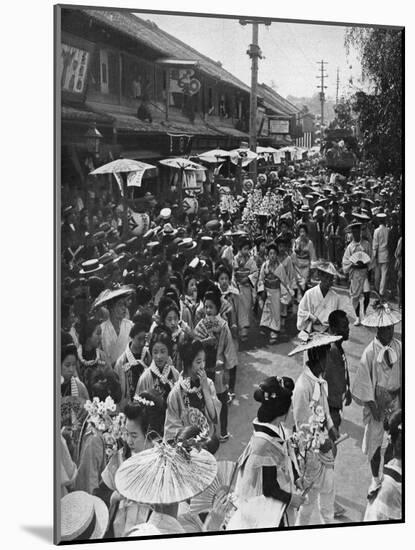 Geisha Procession, Yokohama Jubilee, Japan, 1909-null-Mounted Giclee Print