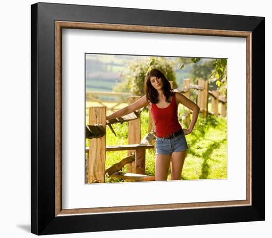 Gemma Arterton - Tamara Drewe-null-Framed Photo