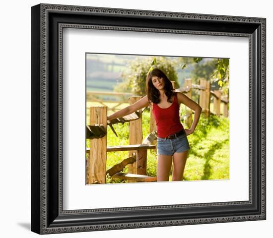 Gemma Arterton - Tamara Drewe-null-Framed Photo