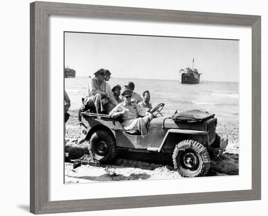 Gen. Douglas Macarthur-null-Framed Photographic Print