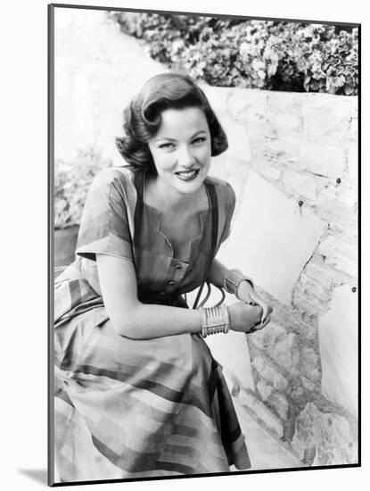 Gene Tierney-null-Mounted Photo