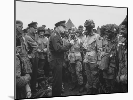 General Dwight D. Eisenhower Talking with Soldiers of the 101st Airborne Division-Stocktrek Images-Mounted Photographic Print
